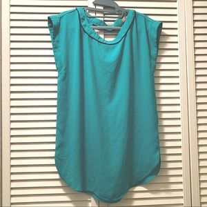 🎅🏼2 for $25 🎅🏼 LOVE 21 cutout back long blouse size US S